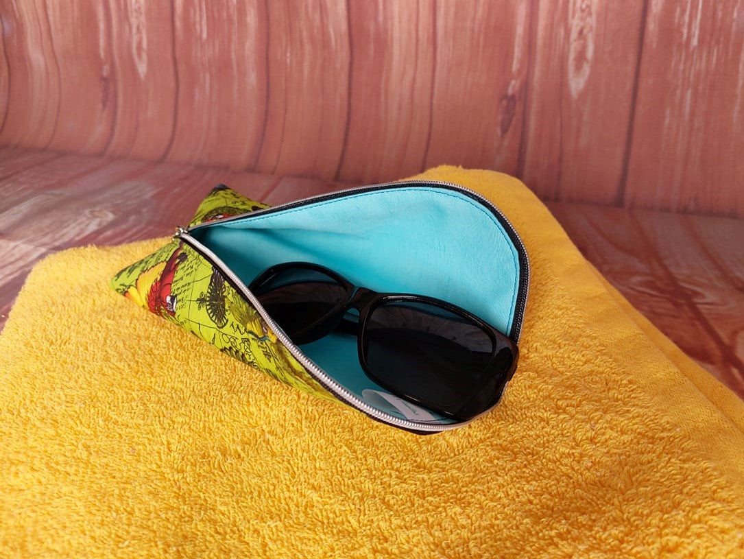 Soft glasses case